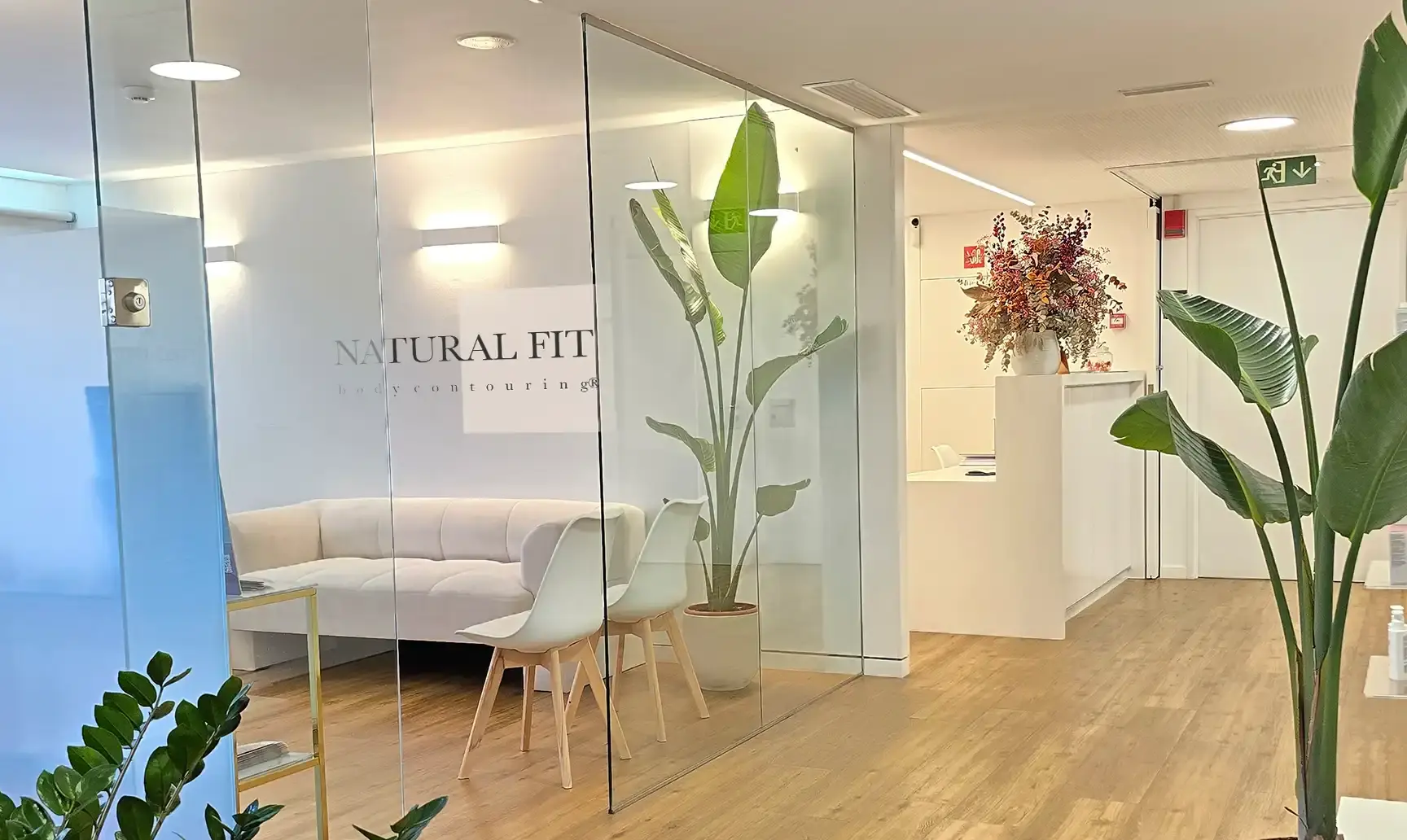 Cl&iacute;nica La Bonanova — NATURAL FIT Body Contouring®